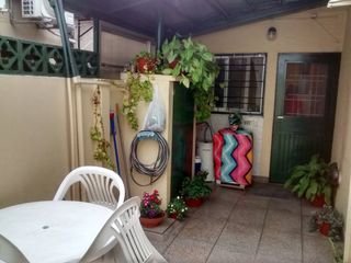 Foto 4 de Departamento Tipo Casa en venta en Villa Luzuriaga