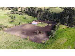 Foto 6 de SE VENDE HERMOSA CASA LOTE EN SAN JORGE ZIPAQUIR