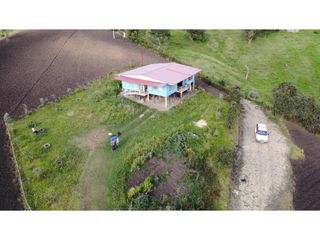 Foto 5 de SE VENDE HERMOSA CASA LOTE EN SAN JORGE ZIPAQUIR