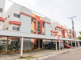 Foto 1 de Departamento Full amoblado con vista al rió ubicado en la urbanización Volare KM 14.5 vía Samborondón