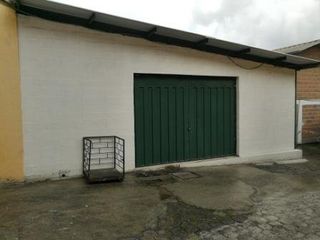 Foto 1 de ARRIENDO BODEGA ALTO IMPACTO 250M2, NORTE DE QUITO