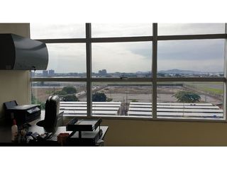 Foto 7 de OFICINA ESQUINERA 2 PARQUEOS EDIFICIO ANTISISMICO