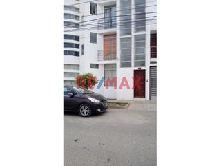 Foto 1 de ✨ **Departamento Flat con Vista Excepcional en Trujillo** ✨

🏠 Descubre tu nuevo hogar en el corazón una de las zonas mas tranquilas de Trujillo.