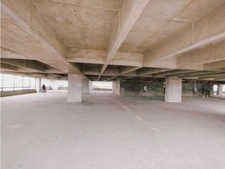 Foto 12 de OFICINA EN ARRIENDO 1981M2