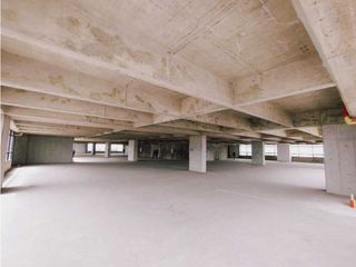 Foto 9 de OFICINA EN ARRIENDO 1981M2