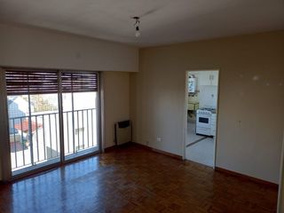 Foto 5 de Departamento en venta en Ramos Mejia Sur