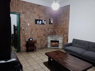 Foto 2 de Casa PH en venta en Quilmes Oeste