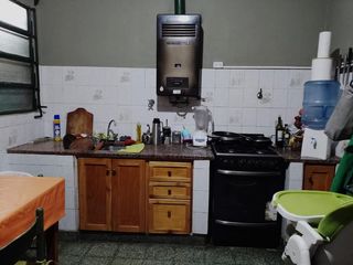 Foto 9 de Casa PH en venta en Quilmes Oeste
