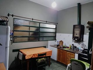 Foto 5 de Casa PH en venta en Quilmes Oeste
