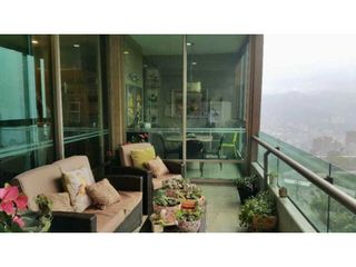 Venta apartamento en Medellín unidad Cantagirone en Los Balsos