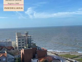 EN VENTA. Departamento de 3 ambientes con vista al mar, La Perla, Mar del Plata