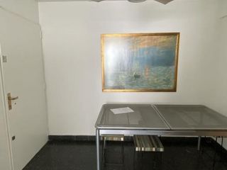 Departamento de 5 ambientes con balcón en venta - Luminoso - Seguridad -  Recoleta