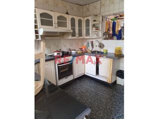 Foto 4 de Vendo Casa (4Pisos) Urb.Palao Smp