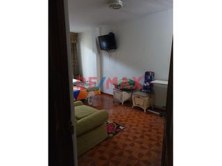 Foto 6 de Vendo Casa (4Pisos) Urb.Palao Smp