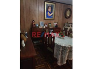 Foto 10 de Vendo Casa (4Pisos) Urb.Palao Smp