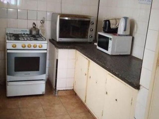 Casa en venta - 3 Dormitorios 1 Baño 1 Cochera - 200Mts2 - Tres Lomas