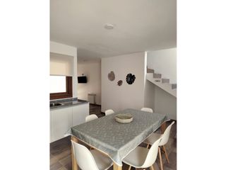 Foto 6 de ALQUILER TEMPORARIO DUPLEX PARA 4 PERSONAS CON PILETA VILLA CARLOS PAZ