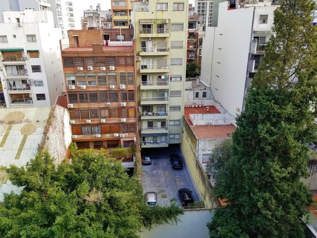 DEPARTAMENTO 3 AMBIENTES BELGRANO SEMIPISO COCHERA
