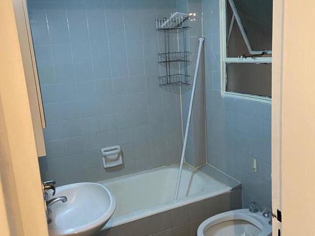 Venta - Departamento 3 amb c/gran patio y local a la calle - Parque Chacabuco