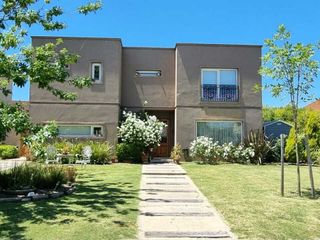 Casa en Alquiler en Santa Teresa, Villanueva, Tigre, G.B.A. Zona Norte, Argentina