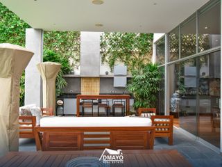 Lujosa Casa Malachowski de 2 pisos en San Isidro, Terraza, Jardín, piscina y 4 dormitorios