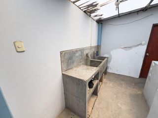 Foto 23 de SE VENDE CASA COMERCIAL EN AVENIDA - CARABAYLLO