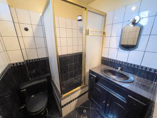 Foto 7 de SE VENDE CASA COMERCIAL EN AVENIDA - CARABAYLLO