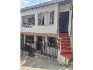 Foto 1 de VENTA CASA BARRIO CALDAS - CERCA A PLAZA SATELITE