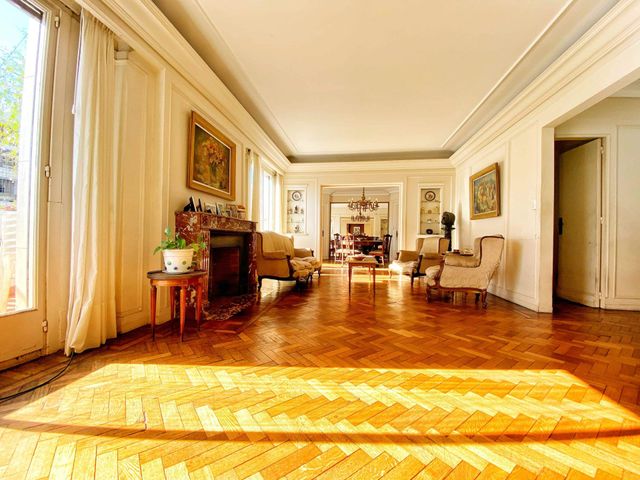 VENTA -  DEPARTAMENTO PISO-6 AMBIENTES - BELGRANO