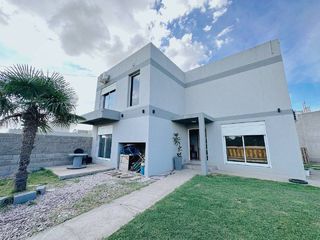 Foto 1 de Casa en venta de 1 dormitorio c/ cochera en San Agustín