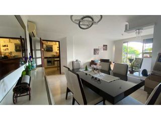 Foto 2 de VENTA APTO BARRIO SANTA MÓNICA