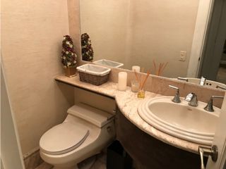 Foto 10 de Venta Casa 4 Recámaras, Conjunto Cerrado, Urb. El Condado