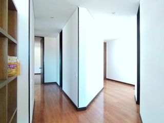 Foto 1 de apartamento en arriendo en parque central bavaria. Cod A4677105
