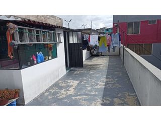 INMOPI Vende Casa Independiente + Local CARAPUNGO IPN – 0004