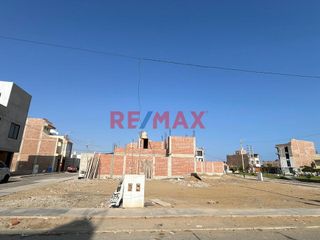 Terreno En Venta En Urb Santa Clara - Huanchaco