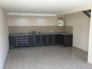 Foto 3 de Duplex en alquiler en Castelar Sur