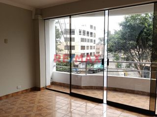 Foto 11 de Alquiler Departamento de 100 m² 3 Piso con Balcon Ate.
Se alquila departamento en tercer piso en Av. Tepsicore Urb, Olimpo 4 etapa Ate
Excelente ubi