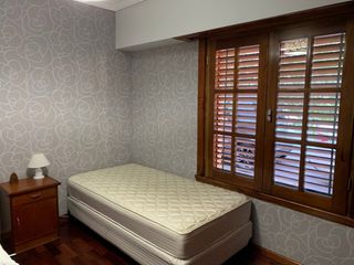 Foto 14 de Impecable Chalet 5 amb. Piscina-Jacuzzi-Parque-Quincho
