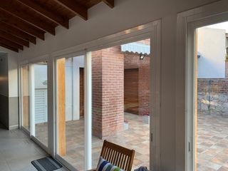Foto 27 de Impecable Chalet 5 amb. Piscina-Jacuzzi-Parque-Quincho