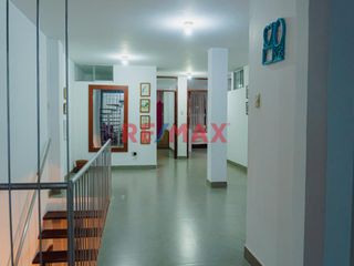 Foto 9 de Venta Casa 3 Pisos Urb. Soliluz