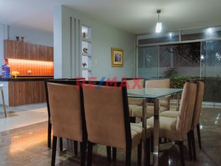 Foto 7 de Venta Casa 3 Pisos Urb. Soliluz