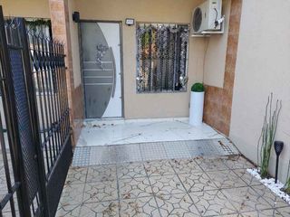 Foto 1 de Departamento en venta en Villa Luzuriaga