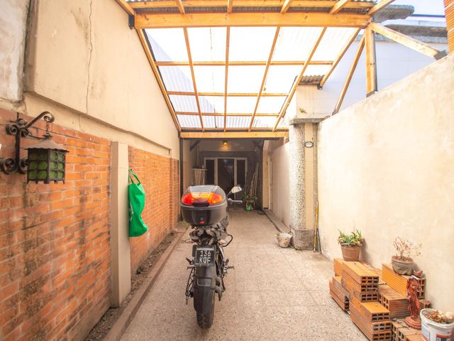 Casa 4 amb a refaccionar Villa Lugano
