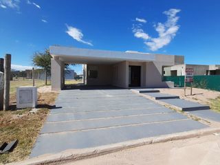 Foto 1 de VENTA DE CASA EN Juana Koslay
