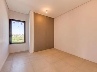 Casa en venta - 3 Dormitorios 3 Baños - Cochera - 1.000Mts2 - San Sebastián, Escobar