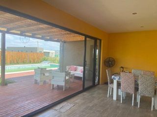 Casa - Santa Isabel