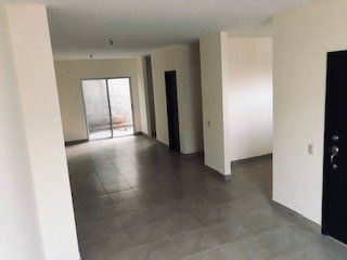 Foto 2 de Venta de casa cuatro habitaciones en urbanización Arboletta km 15,5 de la vía Salitre