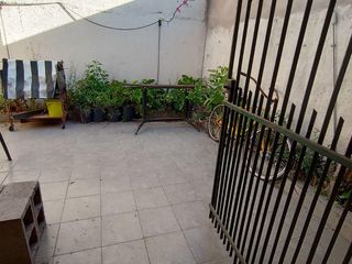 PH en Olivos con patio sin expensas