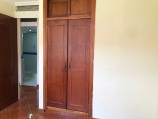 Foto 12 de apartamento en venta en zarzamora. Cod V12083