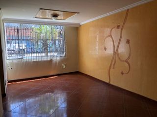 Foto 4 de apartamento en venta en zarzamora. Cod V12083